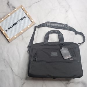 Tumi travel/duffel bag or large briefcase